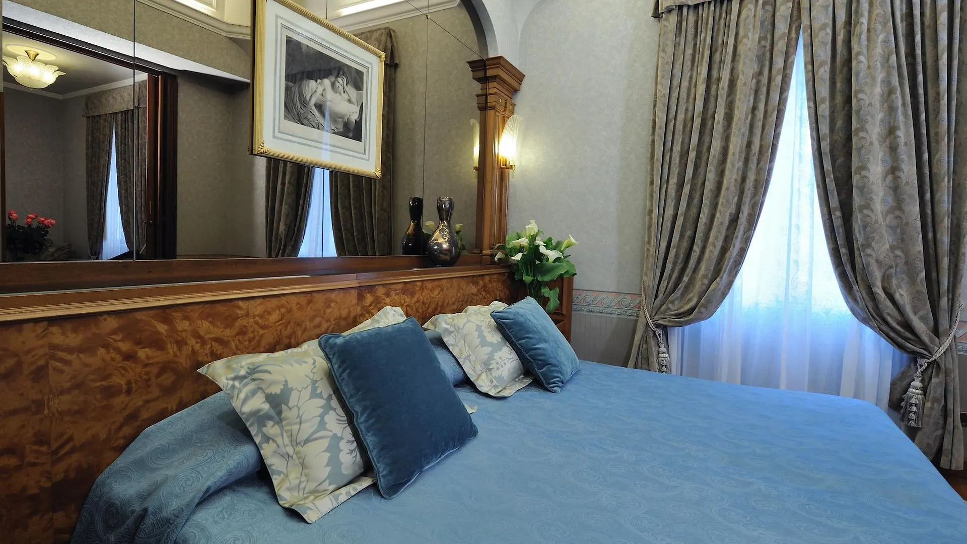Hotel Farnese Rome Italy