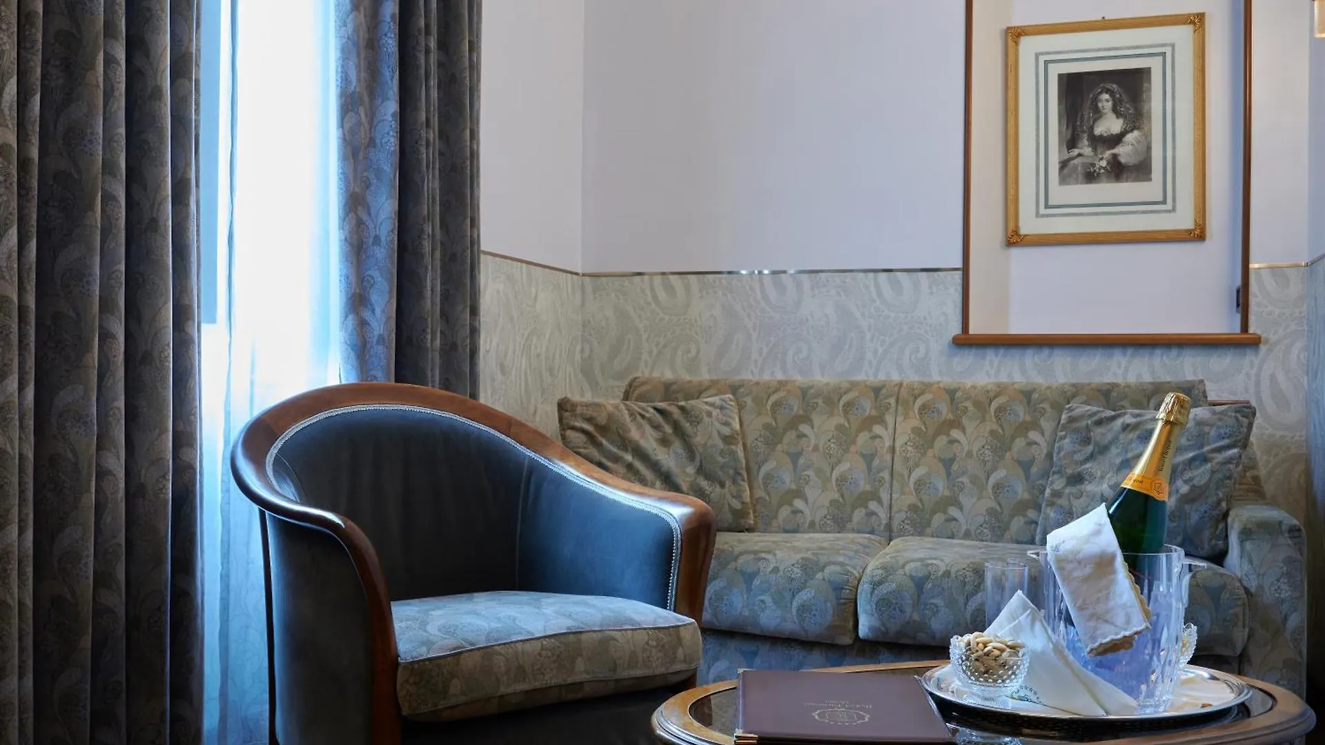 Hotel Farnese Roma 4*,  Italia